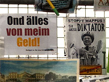Protestdokumente am Stuttgarter Bauzaun