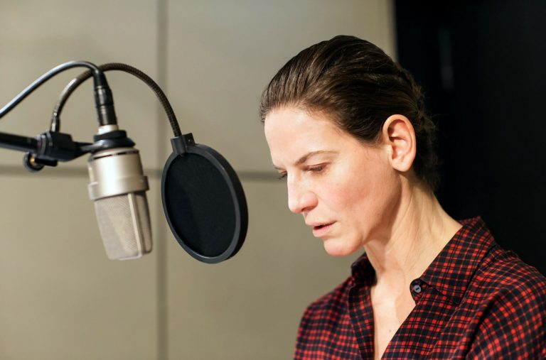 Thomas Pynchon: »Die Enden der Parabel« als akustischer Rausch