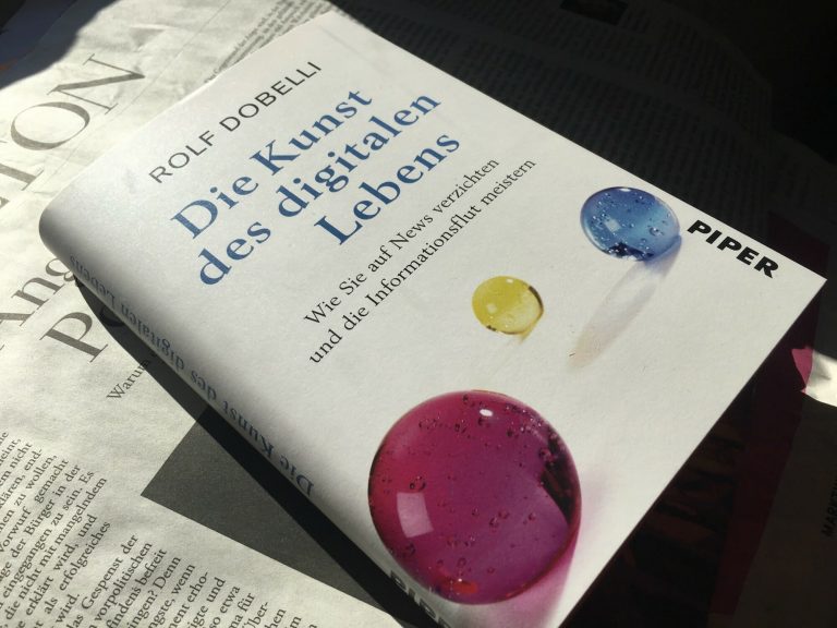Keine Nachrichten, nirgends: »Die Kunst des digitalen Lebens« von Rolf Dobelli