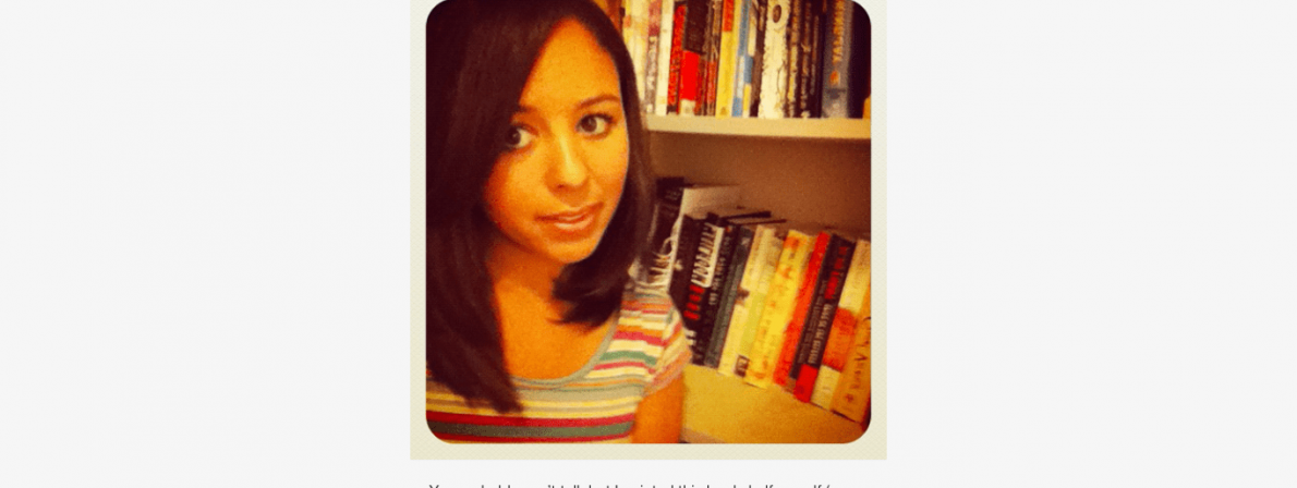 Bookshelfies - Menschen (und Tiere) vor Buchregalen