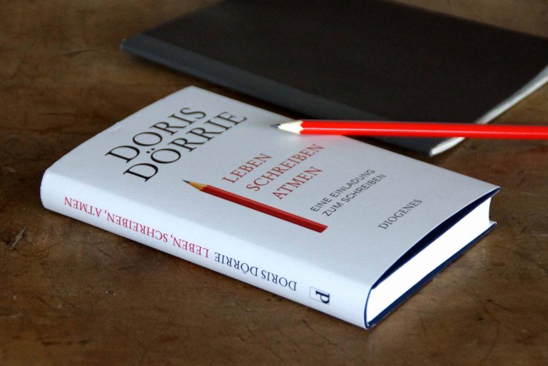 Damit der Schreibmuskel nicht verkümmert: »Leben, schreiben, atmen« von Doris Dörrie