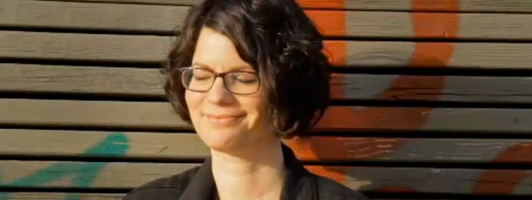 Bachmann und Brockmann II – Videoporträts 2016 (1): Viel Wald, viel Park und Männer in Nahaufnahme