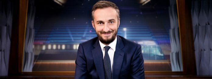 Podcaster und Moderator Jan Böhmermann: Derzeit macht seine Sendung »Neo Magazon Royal« eine Pause, bevor er im Herbst mit einer neuen Show ins ZDF-Hauptprogramm zurückkehrt (Foto: ZDF/Ben Knabe)