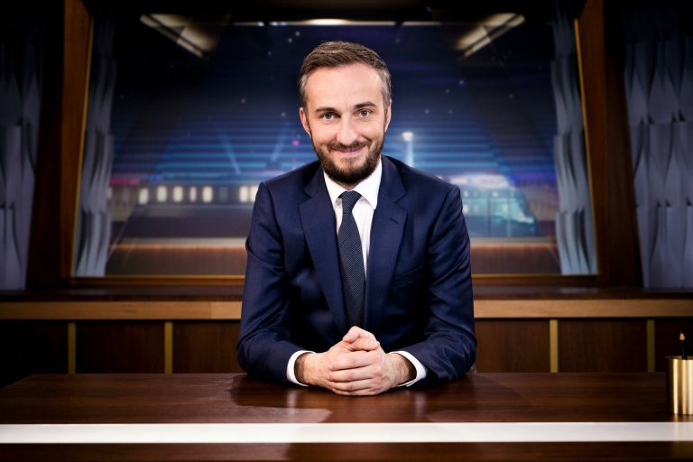Künstlername: Jan Böhmermann hat ein Problem mit Thea Dorn