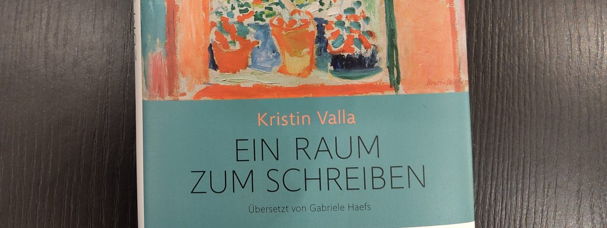 Buchcover von Kristin Valla: Ein Raum zum Schreiben