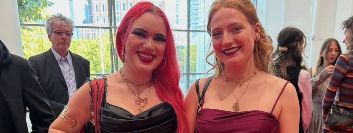 Zwei der aufgehübschtesten Gäste der Einweihungsfeier