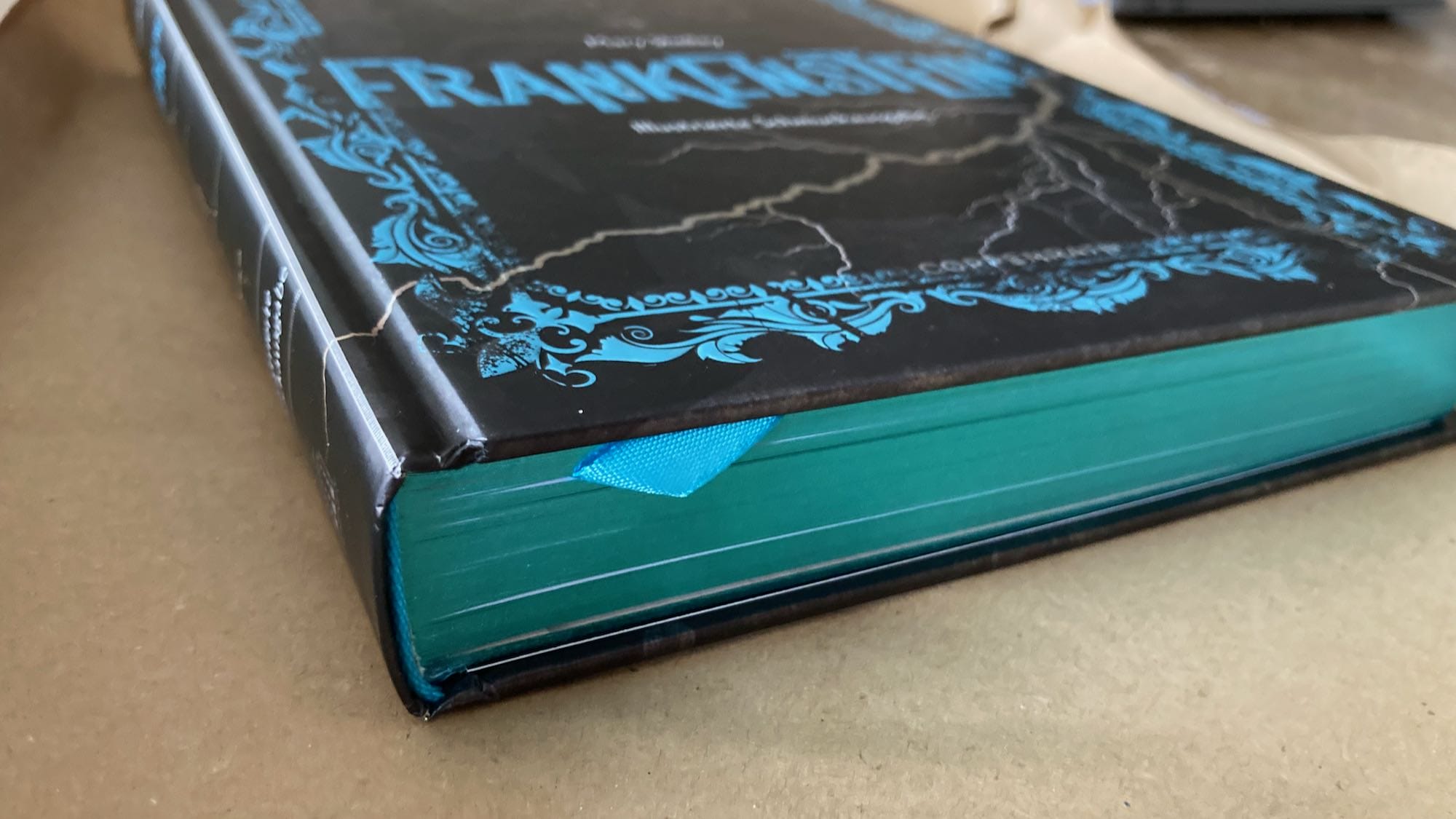 Frankenstein: Blauer, funkelnder Buchschnitt