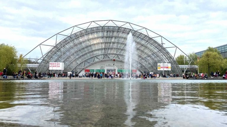 Tom Hillenbrand, Tahsim Durgun, Anna Savas und Ursula Poznanski – literaturcafe.de auf der Leipziger Buchmesse 2025