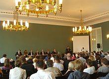 Heidelberger Appell im Frankfurter Literaturhaus: Dramatisierte Bühnenversion im Open Access Heidelberger Appell im Frankfurter Literaturhaus: Dramatisierte Bühnenversion im Open Access