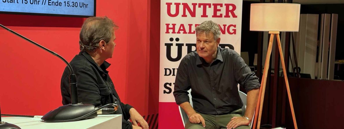 Robert Habeck beeindruckt mit seinem Buch über die Bedeutung des Klimawandels am Nordpol.