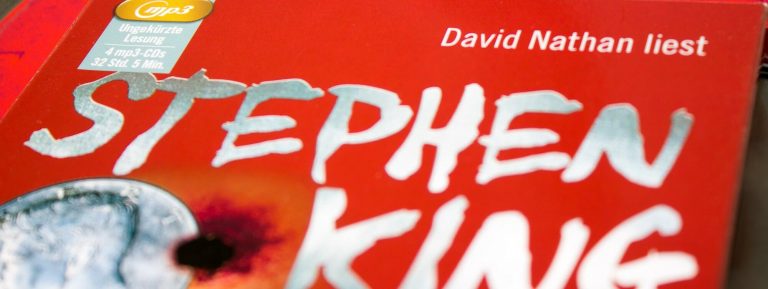 »Der Anschlag« von Stephen King: Wer nicht schauen kann, sollte hören