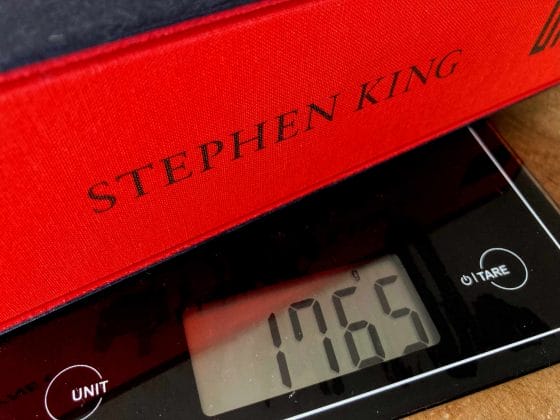 Mit Schuber wiegt die Luxusausgabe fast 1,8 Kilogramm.