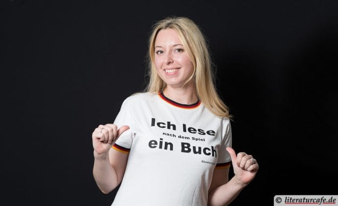 T-Shirt-Motiv (Frauen-)Fußball