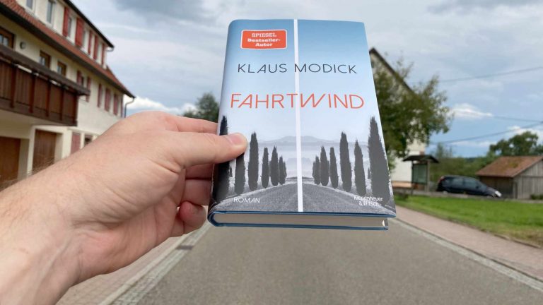 Taugenichts im 70er-Sommer: »Fahrtwind« von Klaus Modick