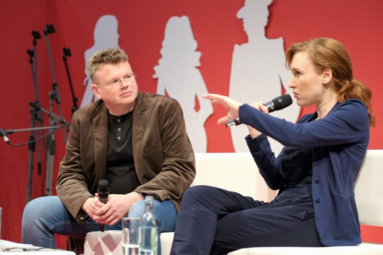 Rotlicht: Nora Bossong im Gespräch über käufliche Lust