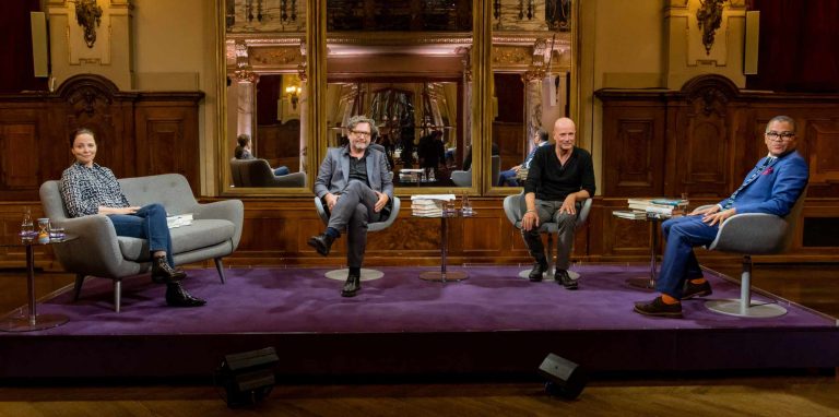 Das Literarische Quartett im August 2021: Das ewige Spiel der Immergleichen