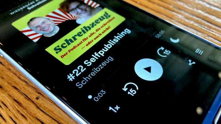 Schreibzeug: Ist Self-Publishing wirklich eine Alternative zum Verlag?