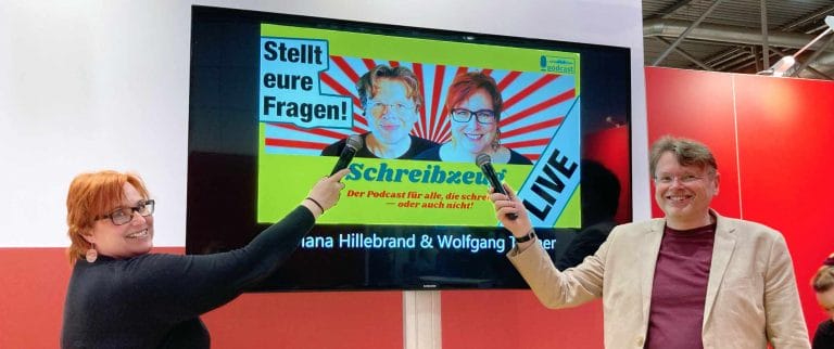 Schreibzeug – Live-Mitschnitt aus Leipzig und eure Stimme für den Podcast-Preis