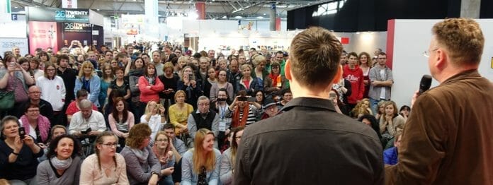 Endlich wieder Gespräche auf der Bühne der Leipziger Buchmesse wie im Jahre 2017 (Foto: Birgit-Cathrin Duval)