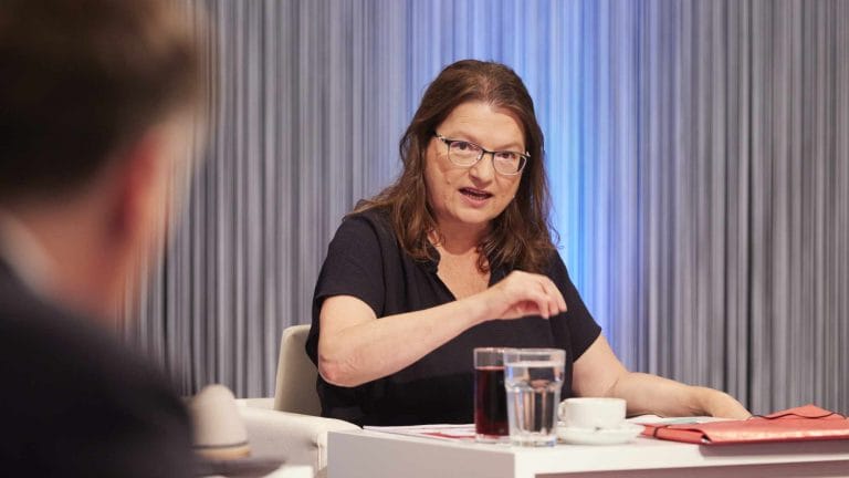 Brigitte Schwens-Harrant ist die beliebteste Bachmannpreis-Jurorin des Jahres 2024