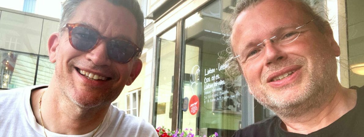 Bachmann-Juror Philipp Tingler (links) und Wolfgang Tischer vom literaturcafe.de nach dem Gespräch für den Bachmannpreis-Podcast (Foto: Selfie)
