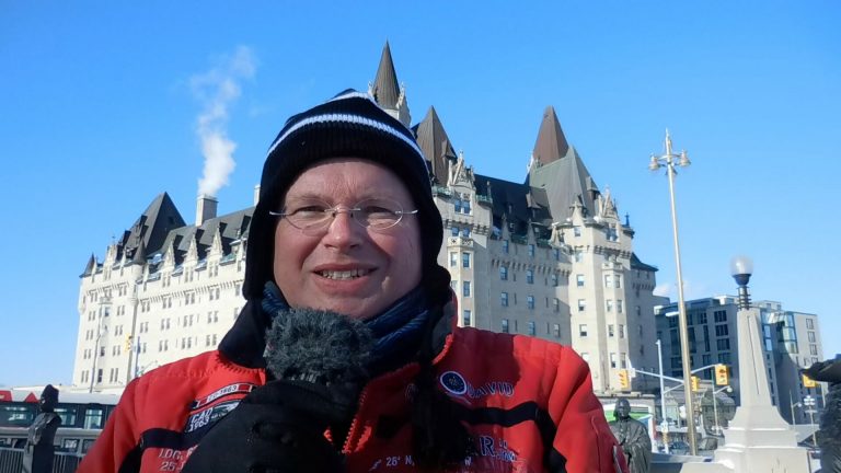 Video aus Ottawa: Kanadas schönster Raum ist voll mit Büchern