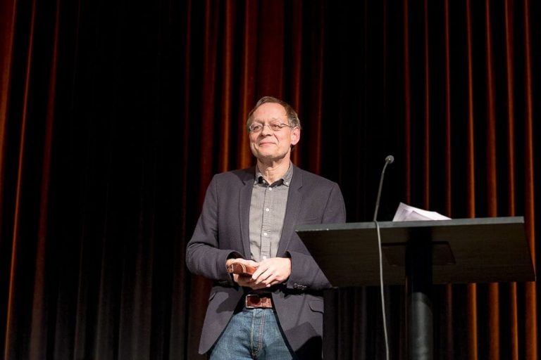 Gerlinger Lyrikpreis 2018 geht an Walle Sayer – Anne Nimmesgern erhält Förderpreis